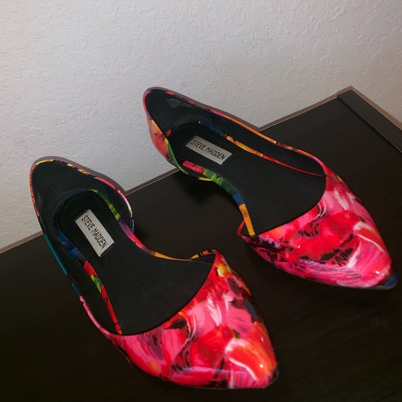 Steve Madden Elusion Multicolor Flats - Picture 2 of 4